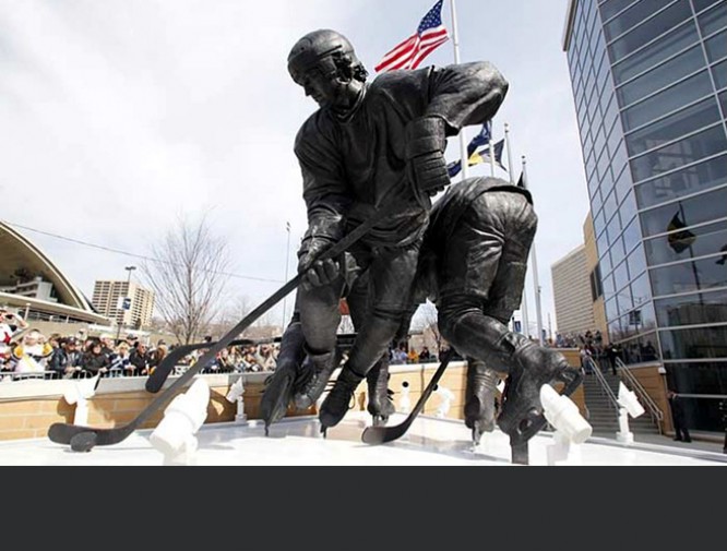 “Le Magnifique” sculpture installed at the Consol Energy Center in Pittsburgh, Pennsylvania “Le Magnifique” sculpture installed at the Consol Energy Center in Pittsburgh, Pennsylvania