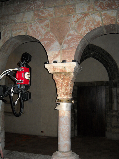 3D scanning the medieval cloister of Saint-Michel-de-Cuxa 3D scanning the medieval cloister of Saint-Michel-de-Cuxa