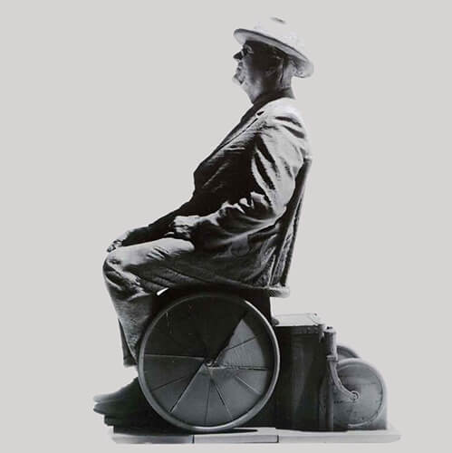 Bronze casting of FDR at the FDR Memorial in Washington, D.C. Artist: Robert Graham Bronze casting of FDR at the FDR Memorial in Washington, D.C. Artist: Robert Graham