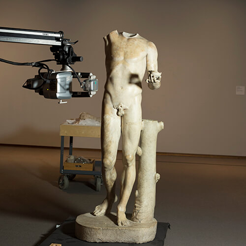 3D scanning of Roman statue of Bacchus with a Breuckmann Stereoscan structured light 3D scanner 3D scanning of Roman statue of Bacchus with a Breuckmann Stereoscan structured light 3D scanner